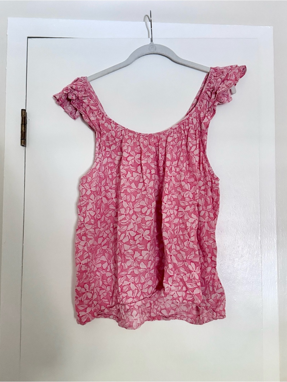 GAP Coral Floral Ruffle Sleeve Top